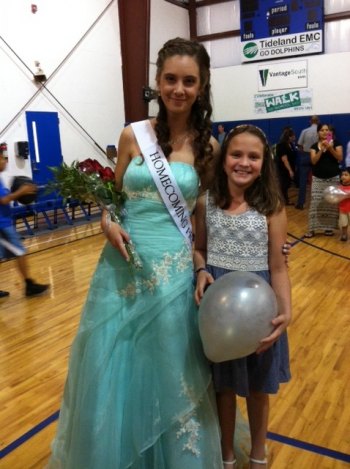 Abby Morris was a second-time winner of the annual "Mariah Daisy's Favorite Princess Dress Award." Established in 2010, the prize has also been awarded to Molly Lovejoy, Diana Perez, Leslie Espinoza, and Mariah's sister, Caroline Temple.